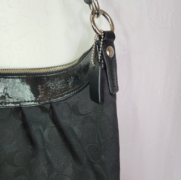 Vintage Coach Black Signature Canvas Shoulder Bag Purse - Picture 5 of 12